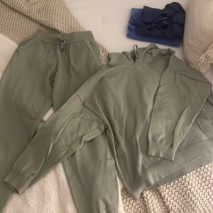 Zara green sweat set!